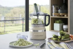 7 Cup foodprocessor creme KitchenAid