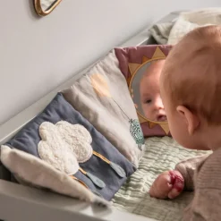 Aktivitetsbog, stof, World of Sebra