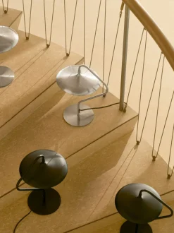 ARTIST TABLE LED BLACK