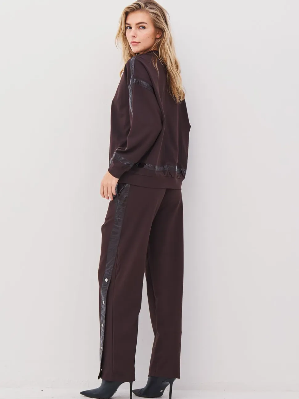 Athea Trousers