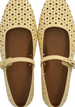 Blød ballerina med dekorativt hulmø