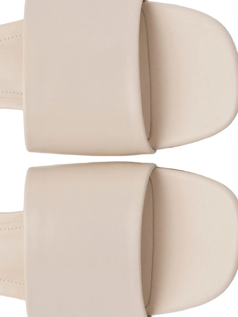 Block heel strap sandal