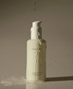 Cleanser - purifying milky face wash