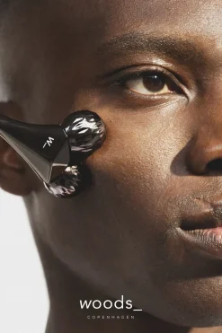 CONTOURING FACIAL ROLLER