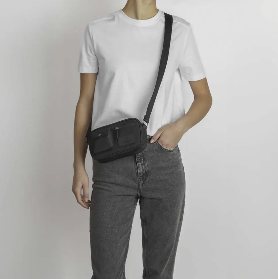 DarlaMBG S Cross. , Monochrome