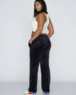 Del Ray Classic Velour Pant Pocket Design