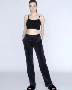 Del Ray Classic Velour Pant Pocket Design