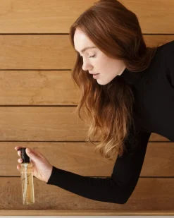 essence absolue nourishing protective hair oil