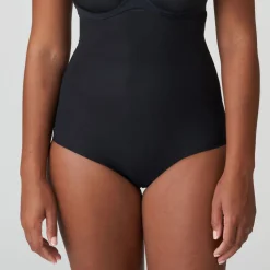 Figuras udglattende høje trusser