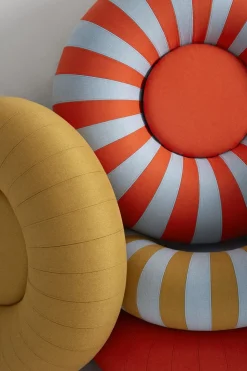 FLOAT, SMALL, OCHRE/RED