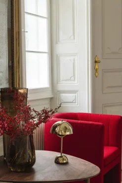 Flowerpot Portable Lamp VP9, Magnetic Charger