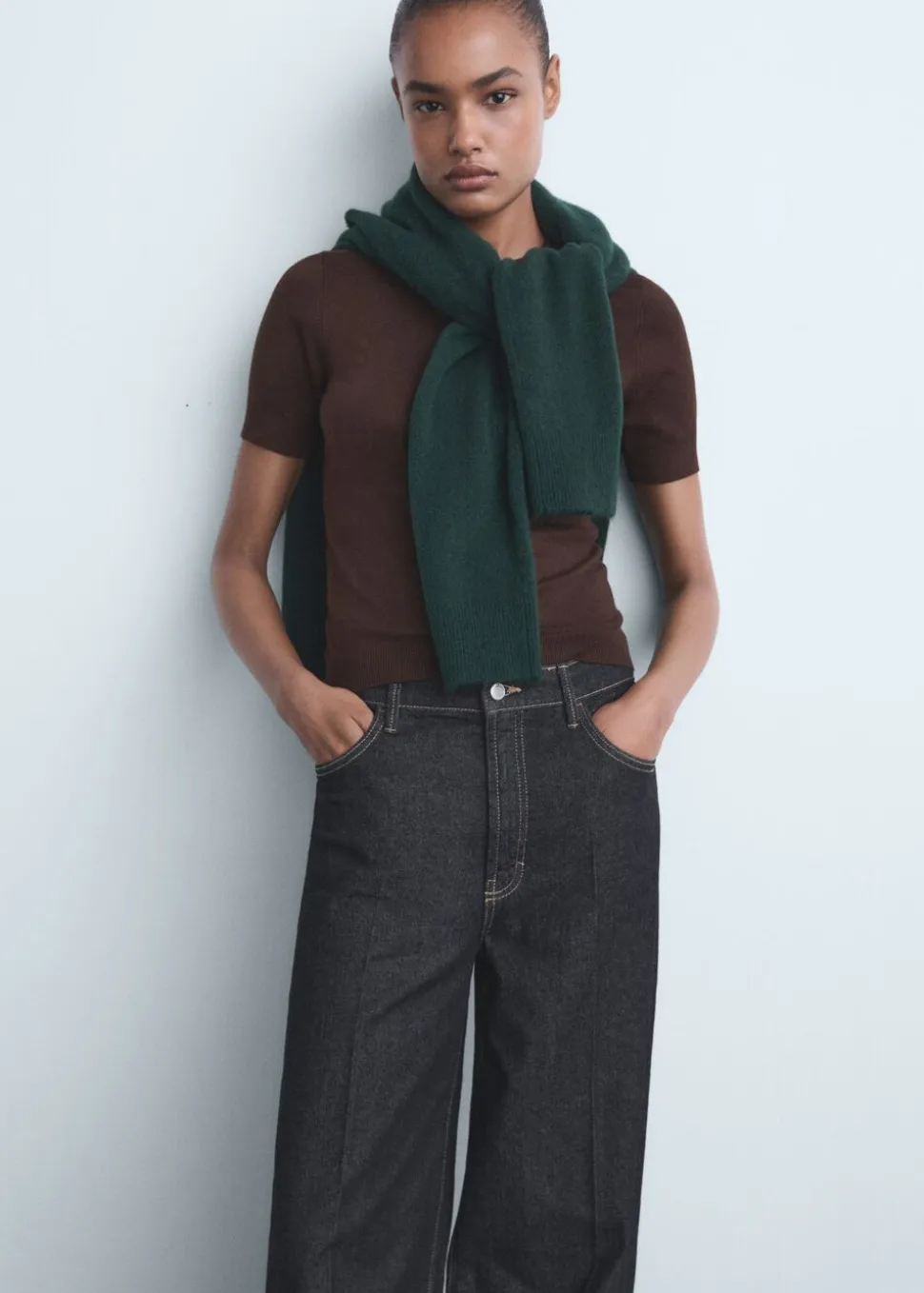 High-waisted wide-leg jeans