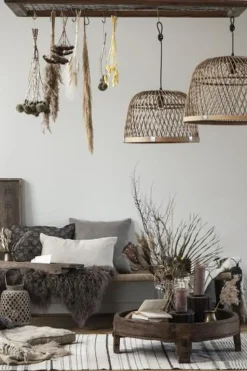 Hængelampe bambus skærm hvid plastikledning