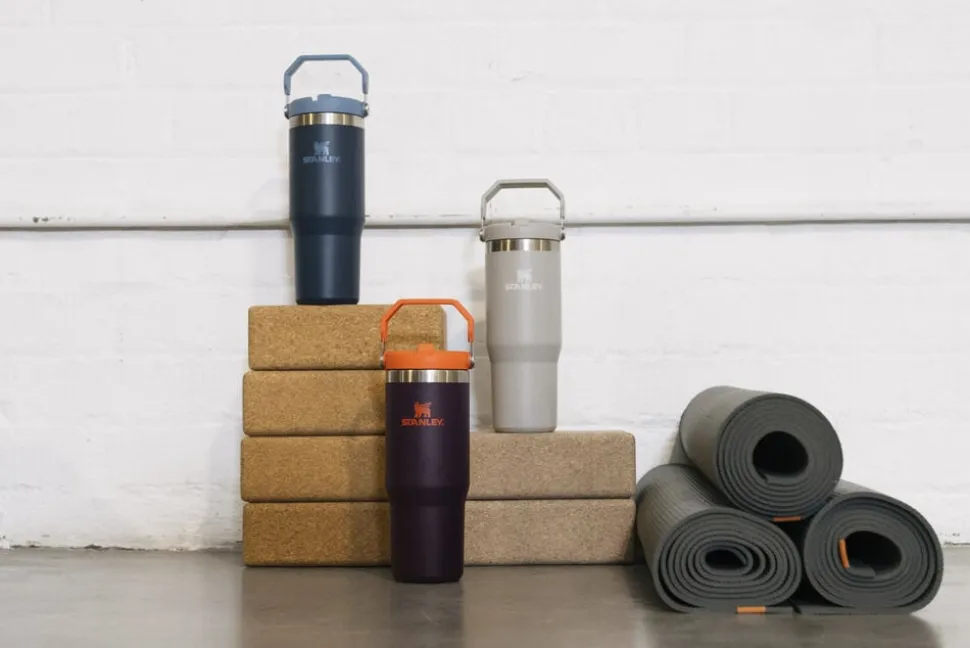 IceFlow Flip Straw Tumbler 0.89L