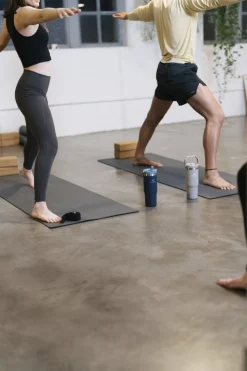 IceFlow Flip Straw Tumbler 0.89L