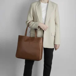 JaydaMBG Shopper, Antique