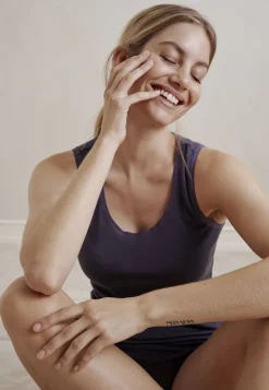 JBS of DK top wide straps