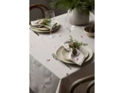 Juledug 140x320 Christmas Hearts Embroidery Rose