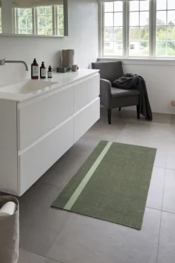 Løber, 67x120 cm, stripe vertical lysgrøn/støvet grøn