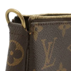 Louis Vuitton Pochette Accessoires