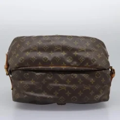 Louis Vuitton Saumur