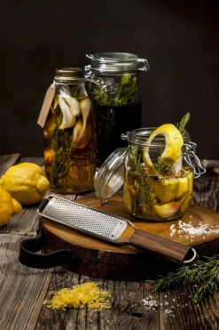 Master rivejern zester fin