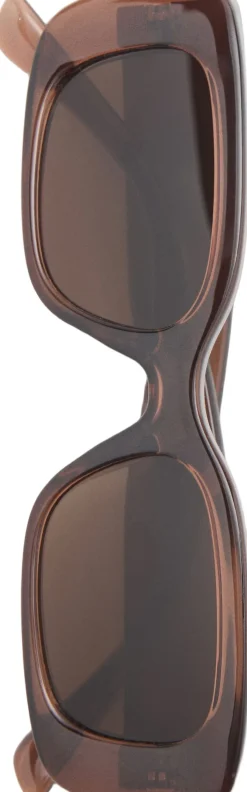 Maxi-frame sunglasses