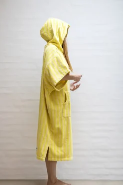 Naram Poncho - pristine & neon yellow