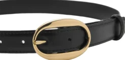 Oval buckle belt