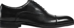 Oxford shoe
