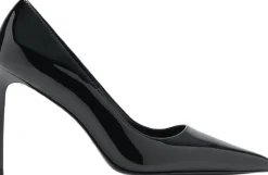 Patent leather heel shoes