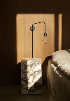 Plinth Tall, Calacatta Viola