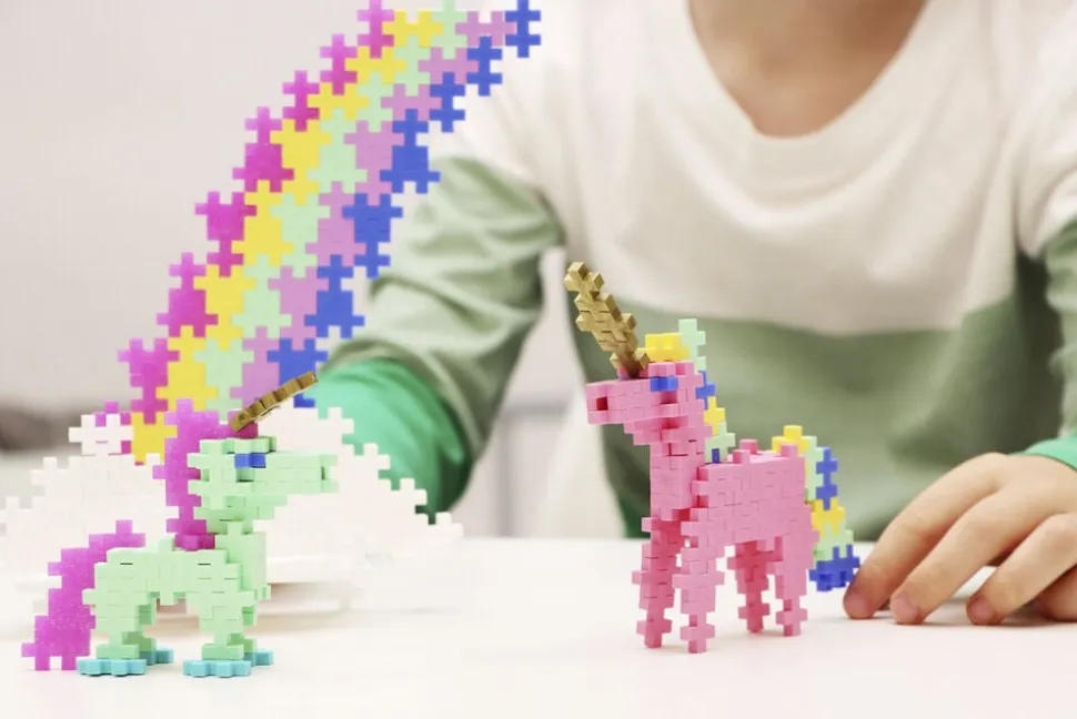 Plus-Plus Learn to Build Unicorns