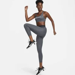 Pro Swoosh Light-Support non-padded sports bh