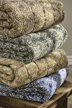 Quilt Ane hvid m/myrtle green mønster