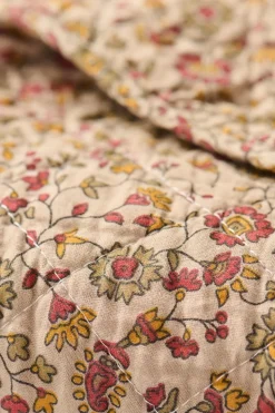 Quilt brun m/røde, orange og grå blomsterranker