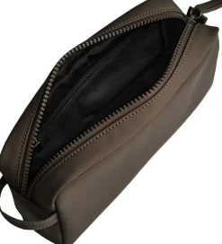 Refreshmbg Make-Up P. , Rubber