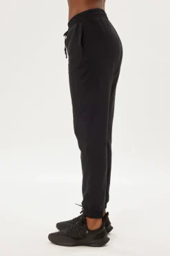 Reset Slim Straight Jogger