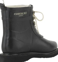 short rubberboot
