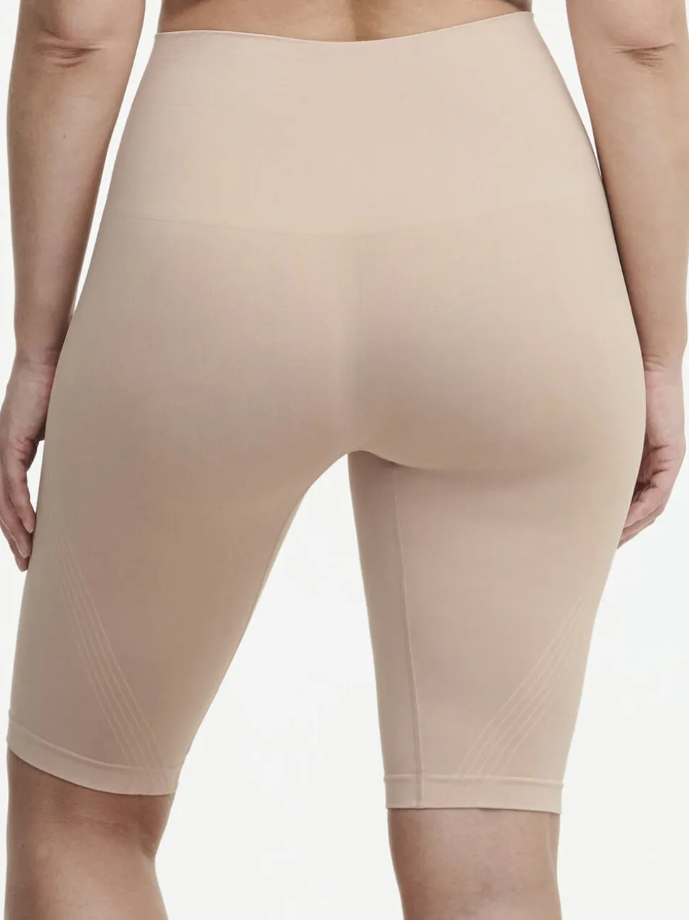 Smooth Comfort Sculpting long shorts