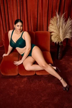 SMOOTH UW MOULDED NON PADDED BRA