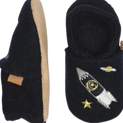 Space wool slippers