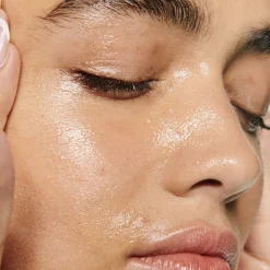 The POREfessional Get Unblocked makeup-fjernende renseolie til porer