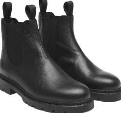 Trais Grain Leather Chelsea Boot