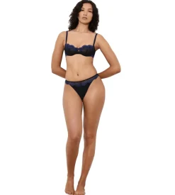 Triumph Comfort Glam WH