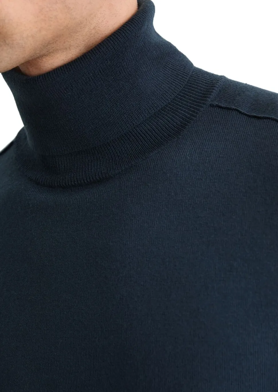 Turtleneck in pure merino