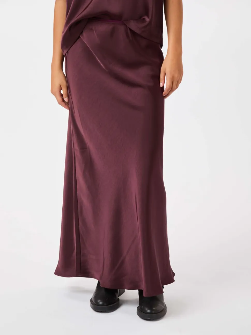 Vicky Heavy Sateen Skirt