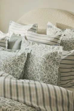 White/Eucalyptus Striped Cotton Poplin Bed Set